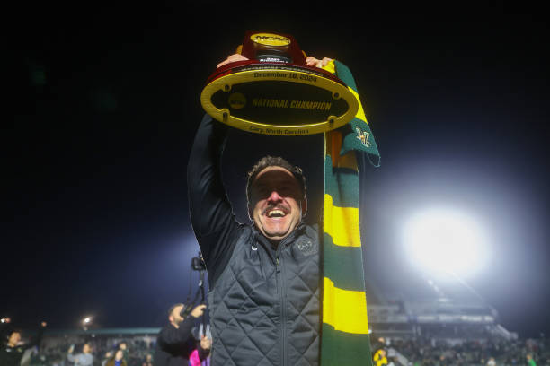 替补席的输 替补席的输